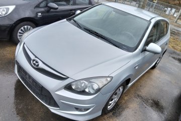 Hyundai i30 LIFT / 1.4 MPI Benzyna / Manual / 105KM / Edition+
