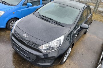 Kia Rio / 1.4 MPI Benzyna / Manual / 109KM / Edition / 165 tyś.km